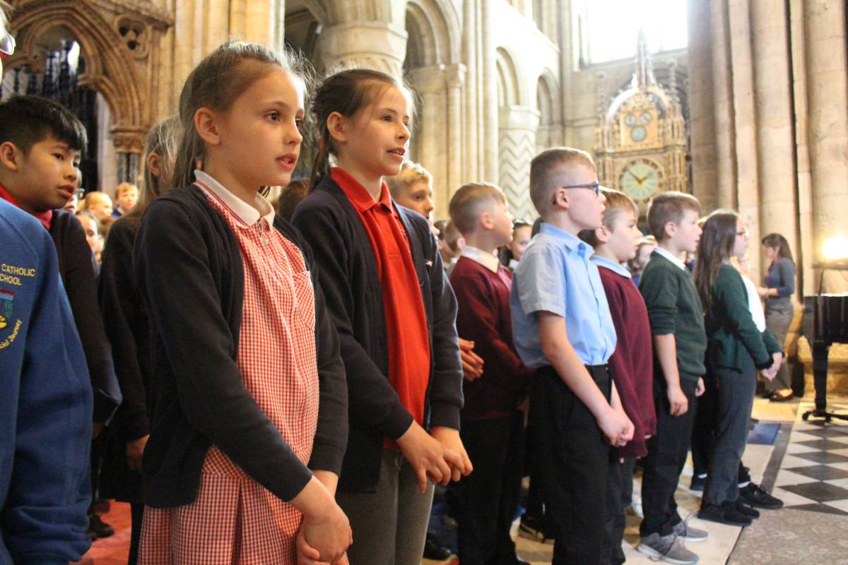 Durham Cathedral music outreach celebration sees choristers joins voices with 300 children