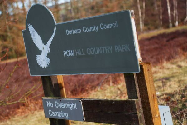 Pow Hill Country Park 360 interactive panorama to help plan your visit